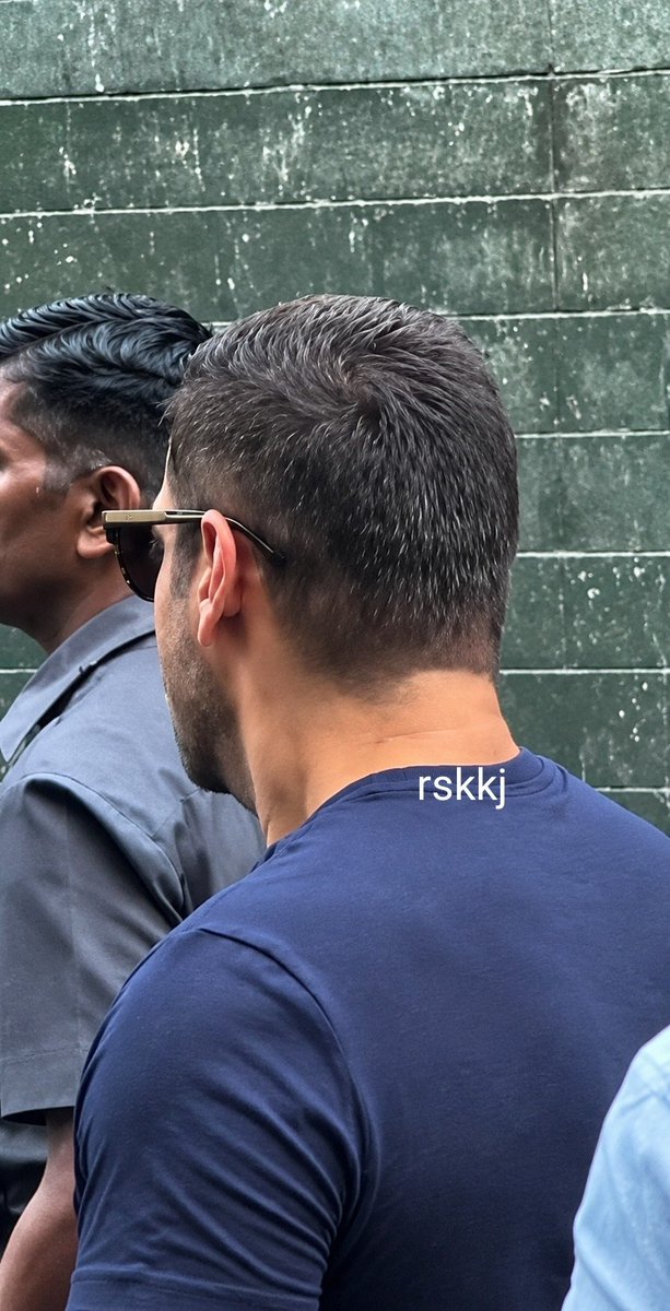RomiSKkiJaan's tweet photo. Who could even imagine that @BeingSalmanKhan is getting hotter, fitter, and fresher?

My timeline is flooding with Salman Khans at the IIFA press conference. He's looking so energetic that it makes me wonder: is he really in his 60s?

He just awakened the vampire inside of me. https://t.co/EqvveIWmvZ