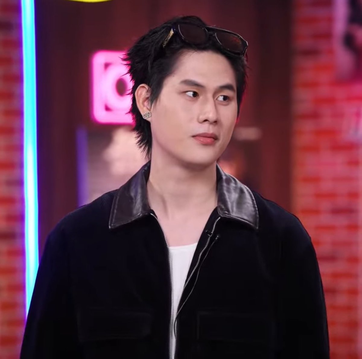 oreosaida's tweet photo. ปะป๊าสำรวยกับสำรวย live action นินาา 🦥⭐️

WINNY NEW HOST AT LH

#GMMTVLiveHouse
#winynny https://t.co/dlZo1WzIJ2