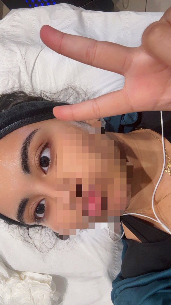send2riri's tweet photo. experiencing the best facial ever rn https://t.co/32HS8R1SlG