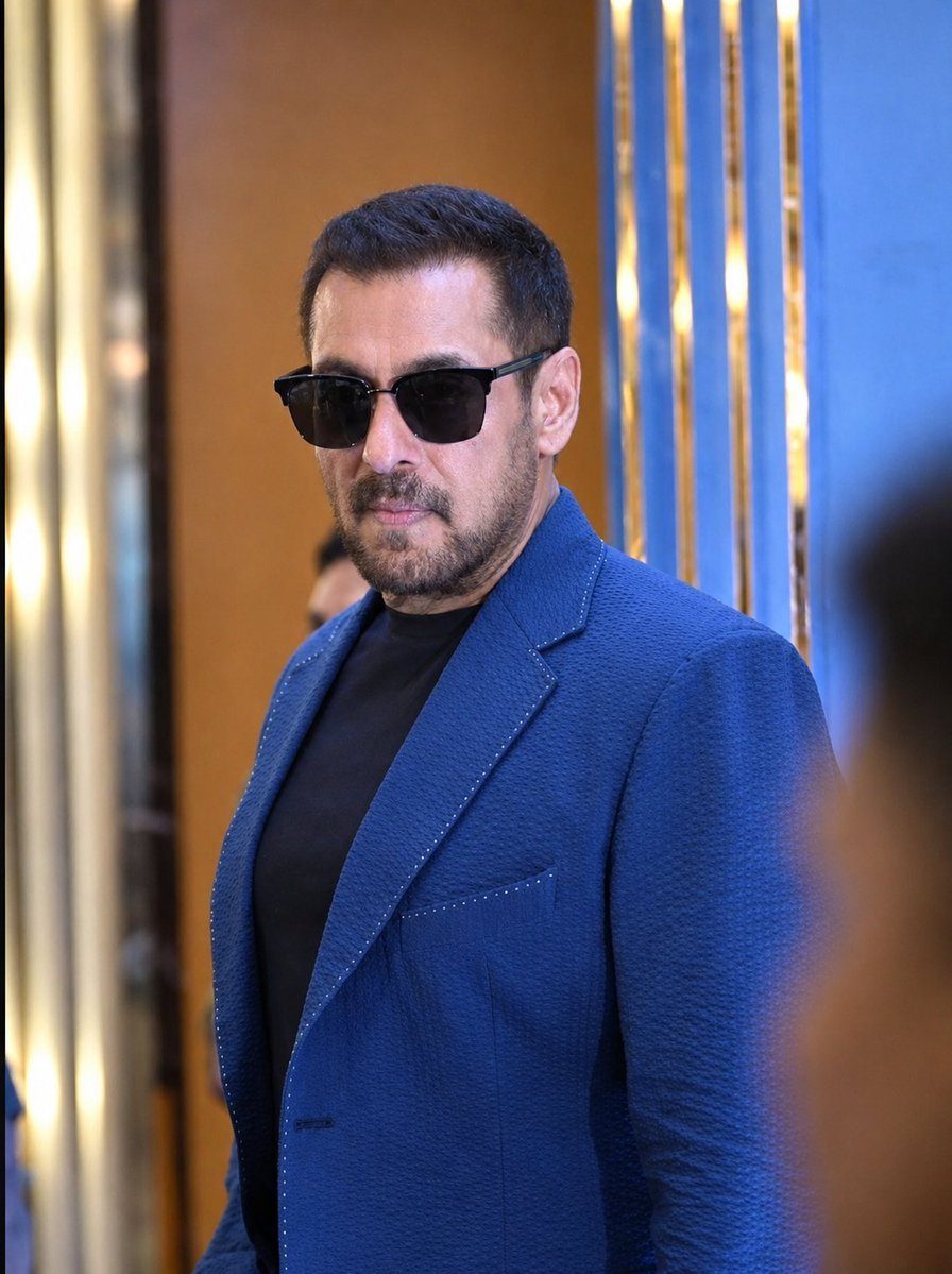 RedhaMirhgyx's tweet photo. LATEST: Pics Of Megastar Salman Khan bringing his signature charm to the IIFA 2026 press conference! 🔥👑

Salman Khan’s Presence Hits Different! ONE LOOK, INFINITE AURA! UNMATCHED ATTITUDE &amp; SWAG! 🔥🔥

#SalmanKhan🦁 https://t.co/arGMhUsocL