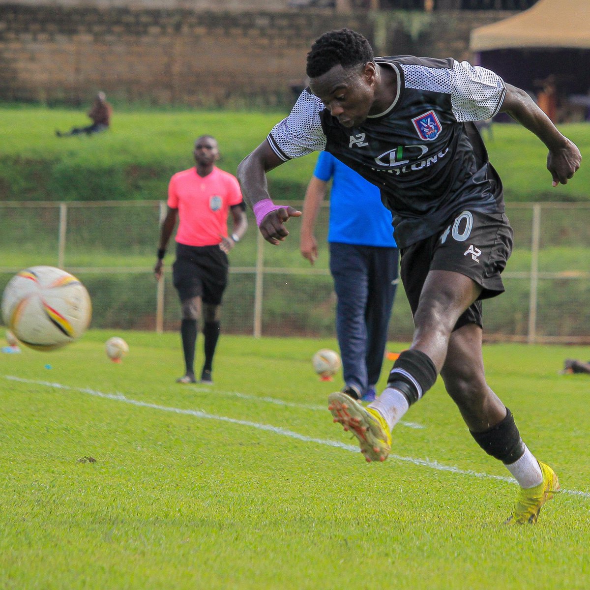 SCVillaJogoo's tweet photo. Job done at Home✅

#SCVMBA || @UPL
#TheJogoos🔵 https://t.co/SBMxyQledm