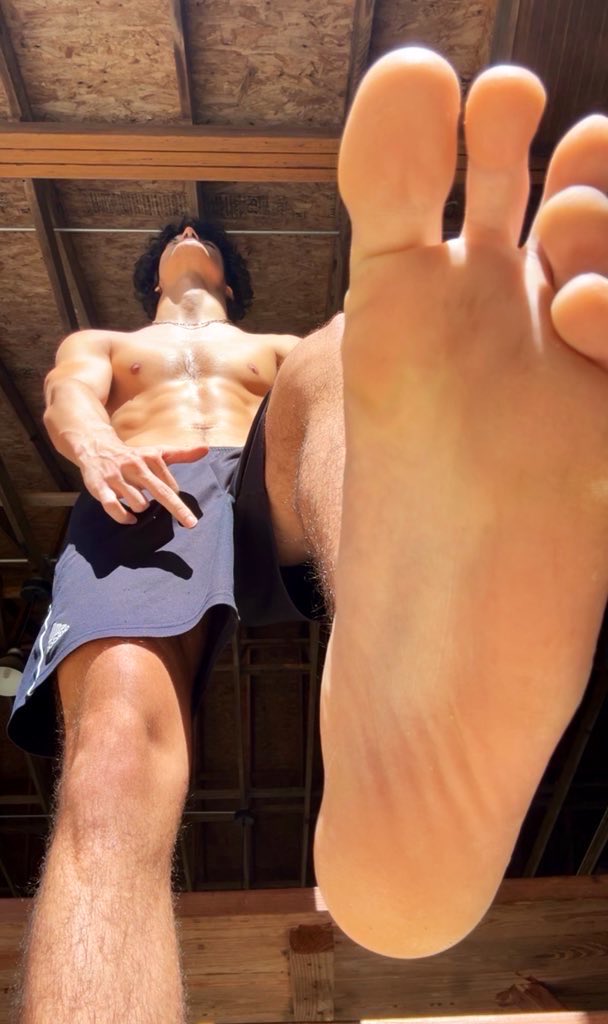 MasterSlaterX's tweet photo. Beg me not to crush you with my giant soles 👹 https://t.co/x2SRKJui7C
