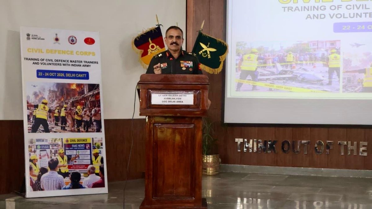 DGFSCDHG's tweet photo. The inaugural training initiative between the #CivilDefence Corps and  #IndianArmy. 
 Lt Gen Rajesh Sethi, AVSM, SM, VSM, GOC Delhi Area, Sh Sunil Kumar Jha, DG CD, Sh Rajesh Gupta, JS DM, MHA, Shri Romil Baaniya, DDG; and Shri Sandeep Krishnan, ADG Civil Defence graced the event https://t.co/4hu2yUAqkY