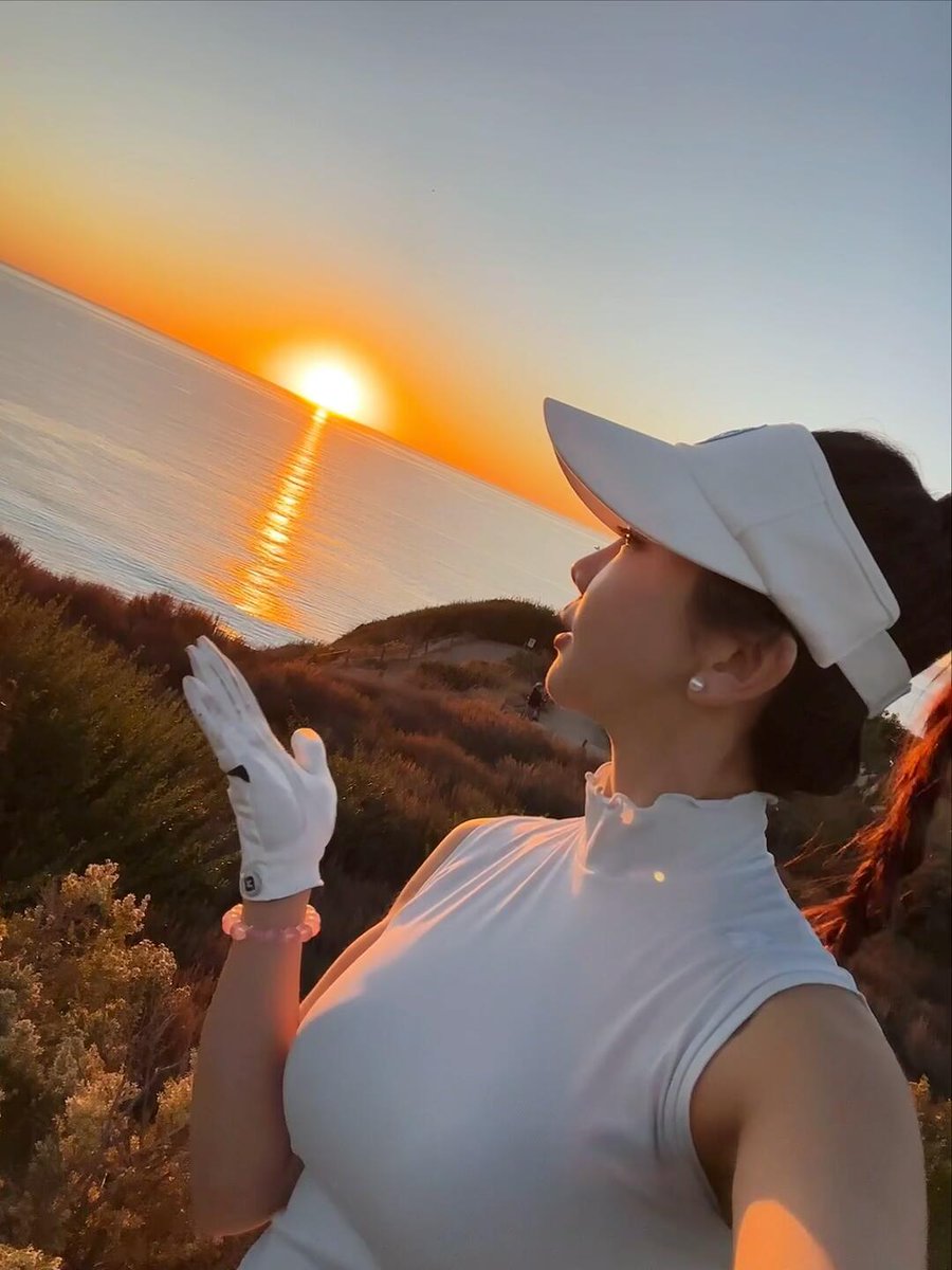 Glenna013's tweet photo. What a beautiful scene! 🌅 https://t.co/dBlHwjjOAC