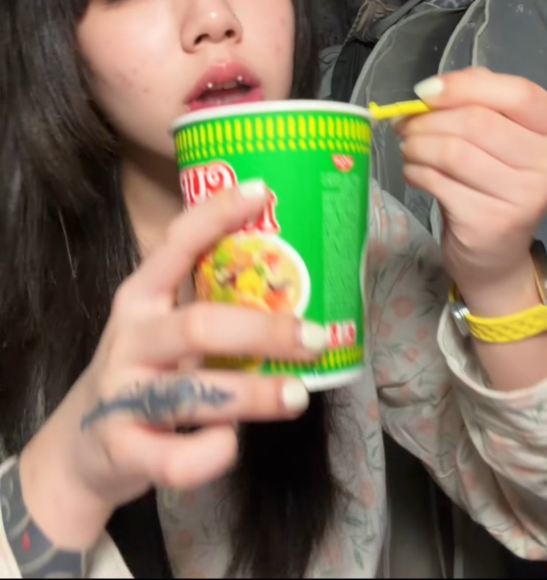BL_7th's tweet photo. 吃饱饱，睡觉觉~~~ https://t.co/PRP5TLLuY5