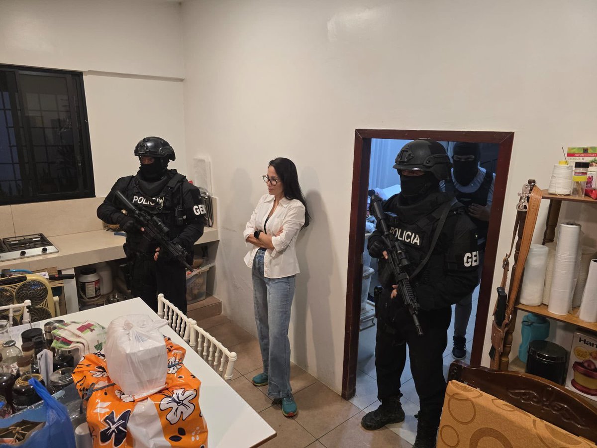 SputnikMundo tweet picture