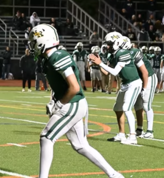 nrtranscript's tweet photo. Hornets of the Week: Colin Brady and Mike Corvino https://t.co/D4iWQ8mtGl @NRHSFootball1 https://t.co/y0du5vipZW