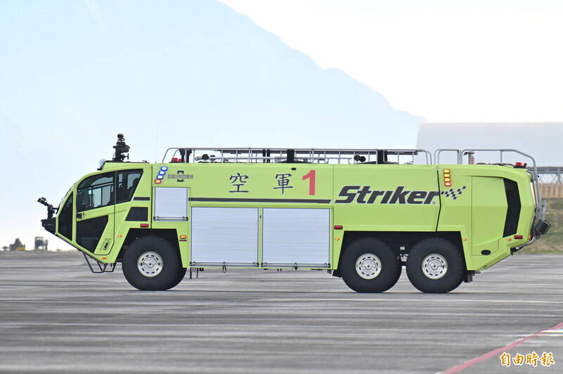 TaiwanMonitor's tweet photo. The ROCAF has awarded a NT$997.2 million (US$30.63 million) contract for 18 U.S.-made 3,000-gallon airfield fire trucks to replace aging vehicles for which spare parts are no longer available, according to an Oct. 22 government procurement notice. Taiwanese firm Champion Auto, the sole bidder, is to deliver the trucks by May 31, 2028. The notice lists the trucks' origin as the U.S. but does not name the maker or model.