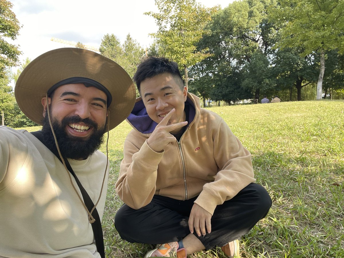 saadbelfqih's tweet photo. I got a chance today to meet my friend @caiyue5 in Hangzhou, alongside some great macOS and tech developers!  @tualatrix @riverleaf88 

Meeting these incredible people made me love the city even more! It has a very serene and calm ambiance and is surrounded by nature, unlike other places I’ve visited here in China!

The discussions were super interesting, talking about the Chinese market for iOS and macOS apps, the difficulties they’ve experienced using overseas AI models in China, amongst other stuff!

But what was intriguing to me was how down to earth these guys are, especially after learning about the large following they’ve got on X!

You rock, guys!!