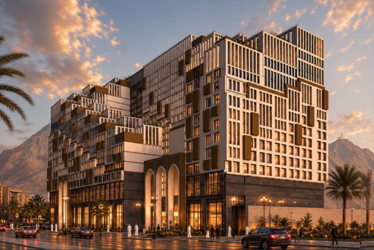 MED_Projects's tweet photo. بتصميم معماري مميز يحاكي عمارة #المدينة_المنورة في نمطها المعاصر، مشروع تجاري وإداري وسكني على طريق أمير المؤمنين عمر بن الخطاب رضي الله عنه، بمساحة تتجاوز 12,500م² وبارتفاعات تصل إلى 20 طابقًا، تتوسطه ساحة مركزية، ضمن هوية عمرانية متناسقة تعكس طابع المدينة الحضري. https://t.co/Ub3Srgy5Z4