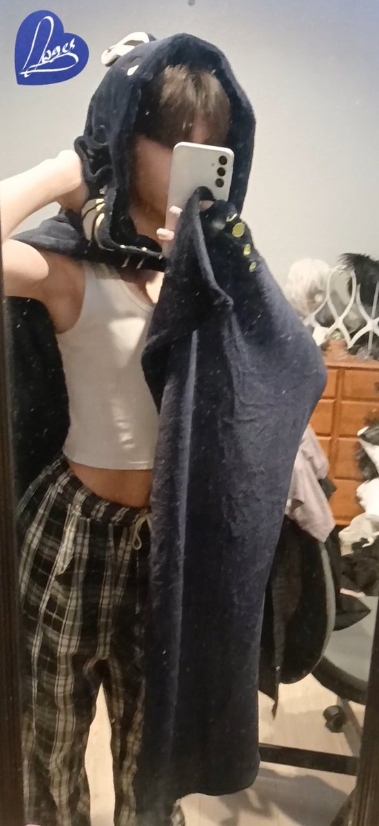 Room4Loges's tweet photo. I got a very comfy tighnari blanket!!! https://t.co/c9nv7CkXrL