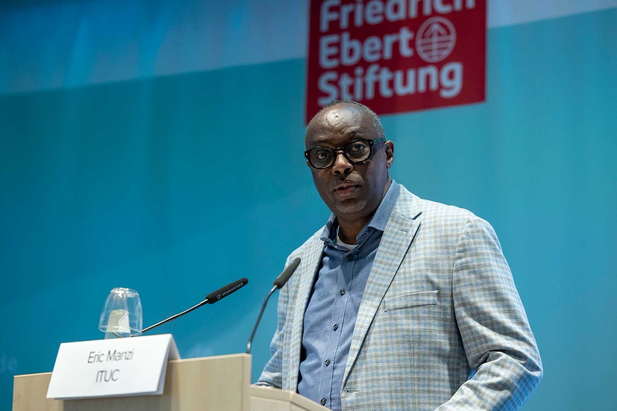 ituc's tweet photo. 🌍 Workers must be at the heart of the economic transformation shaping our future. 

Trade unionists from across the world came together at the 4th ITUC Network on Economic and Social Policy. They discussed decent jobs, industrial policy, social protection, skills and the transition from informal to formal work.

➡️ More about our work on economic and social policies: https://t.co/CXwaWRRPh7