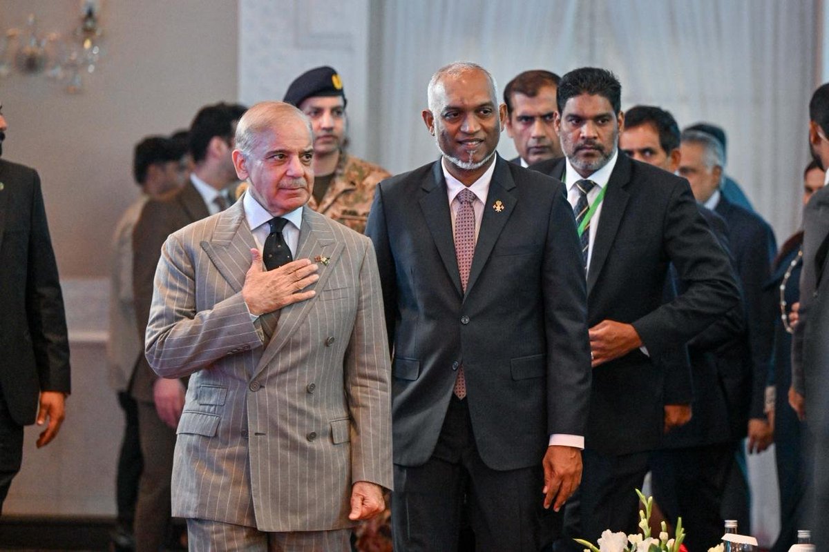 MMuizzu's tweet photo. Delighted to address the Maldives–Pakistan Business Forum today in Islamabad, as our two nations commemorate 60 years of diplomatic relations.

My sincere gratitude to Prime Minister Shehbaz Sharif (@CMShehbaz) for gracing the Forum and highlighting the key priorities that will guide our economic partnership into a new chapter.

The potential for bilateral trade and investment remains largely untapped. Yesterday, the Prime Minister and I committed to increasing bilateral trade to USD 200 million over the next two years. Today’s Forum marks an important first step towards realising that ambition.

I warmly invite Pakistani businesses and investors to explore the wealth of opportunities the Maldives has to offer. I am confident that our renewed commitment will forge meaningful partnerships, attract investment, and deliver tangible benefits to both our nations.

Let us build an economic partnership that reflects the strength of our enduring friendship, one that creates opportunities for our peoples, advances shared prosperity, and translates our common aspirations into lasting progress.