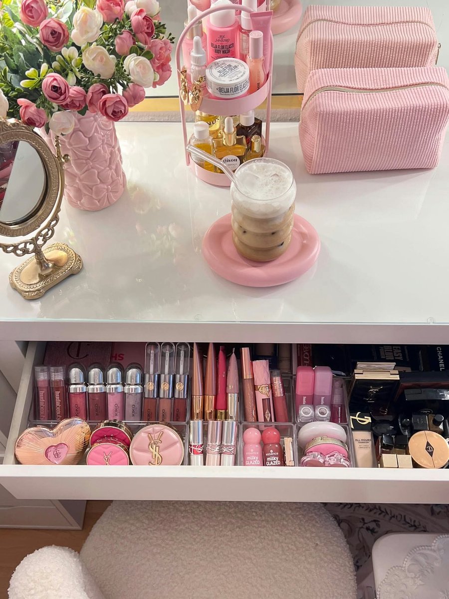 HASHCUTIEPIE's tweet photo. ✨💅 https://t.co/lhhHrKDmWW