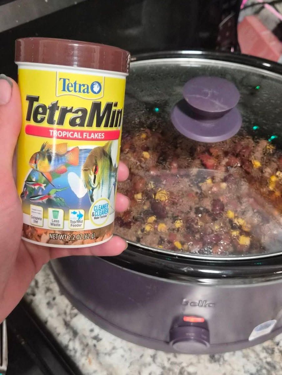 KosherVeruca's tweet photo. Started a pot of my world-famous chili. I'm finally ready to share my secret ingredient with you. https://t.co/USUDj84X9g
