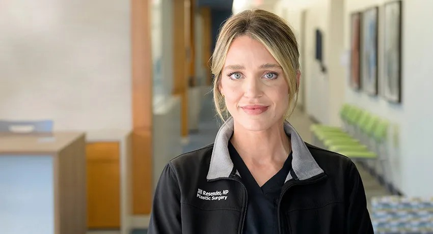 utmbhealth's tweet photo. Breast reconstruction after cancer treatment can involve more than one surgery and recovery extends beyond the physical. Understanding what to expect can help you feel more prepared and empowered. Read more: https://t.co/6idtL90tNg https://t.co/3nofhfNUzT
