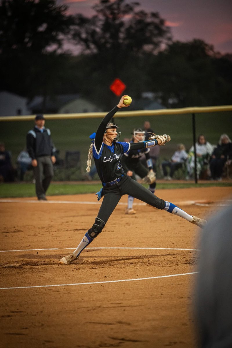 mj42024's tweet photo. This week we played in the District Championship! We won 5-2. I went 2for3 at the plate and struck out 12 batters! Over all the girls played amazing to win the 3rd district championship in a row for PHS!!
Stats
BA: .484
OBP: .544
OPS: 1.239
SB: 33
PITCHING 
K’s:144
ERA: 1.4
WHIP: 1.116
@Unity16McMullan
@CoachPinkerton
@milaysiacorrynn
@CoachLarissaA
@emma_raabe
@epsteinhitting
@CoachBella42
@naomi_tellez
@lilliefilger 
https://t.co/QtLx4zfi5h