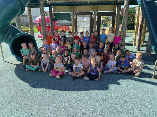sdarockets's tweet photo. Our kindergarteners had a wonderful day at Kimmel Orchard! 🍎🍂 We enjoyed a hayrack tour, a nature hike, and learned all about bees through their partnership with the UNL Bee Lab! 🐝 Such a fun day of learning and exploring! https://t.co/Yh25USjRNo