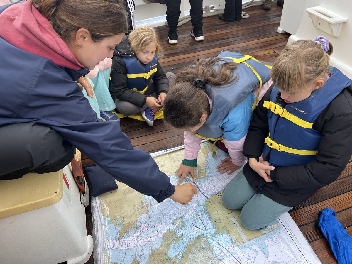 clstward1's tweet photo. #GCC_Charters @EPIC_academics #4thgrade explorers experienced life at sea. They hoisted sails, navigated, observed plankton & other marine life. This offered wonderful insight into the life and skills required for sea exploration. @gcc_jsample @iborganization @CalloftheSea https://t.co/Fs1gipriqb