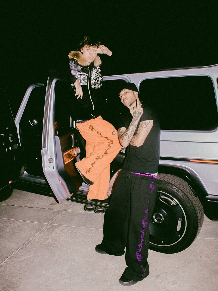 StableUpdates's tweet photo. ULTRA DROP DAY TOMORROW 👻

12 PM PST/3 PM EST ⏰

LIMITED HALLOWEEN DROP 🎃

https://t.co/mCkfalYuMT https://t.co/k9OXQEXUdE