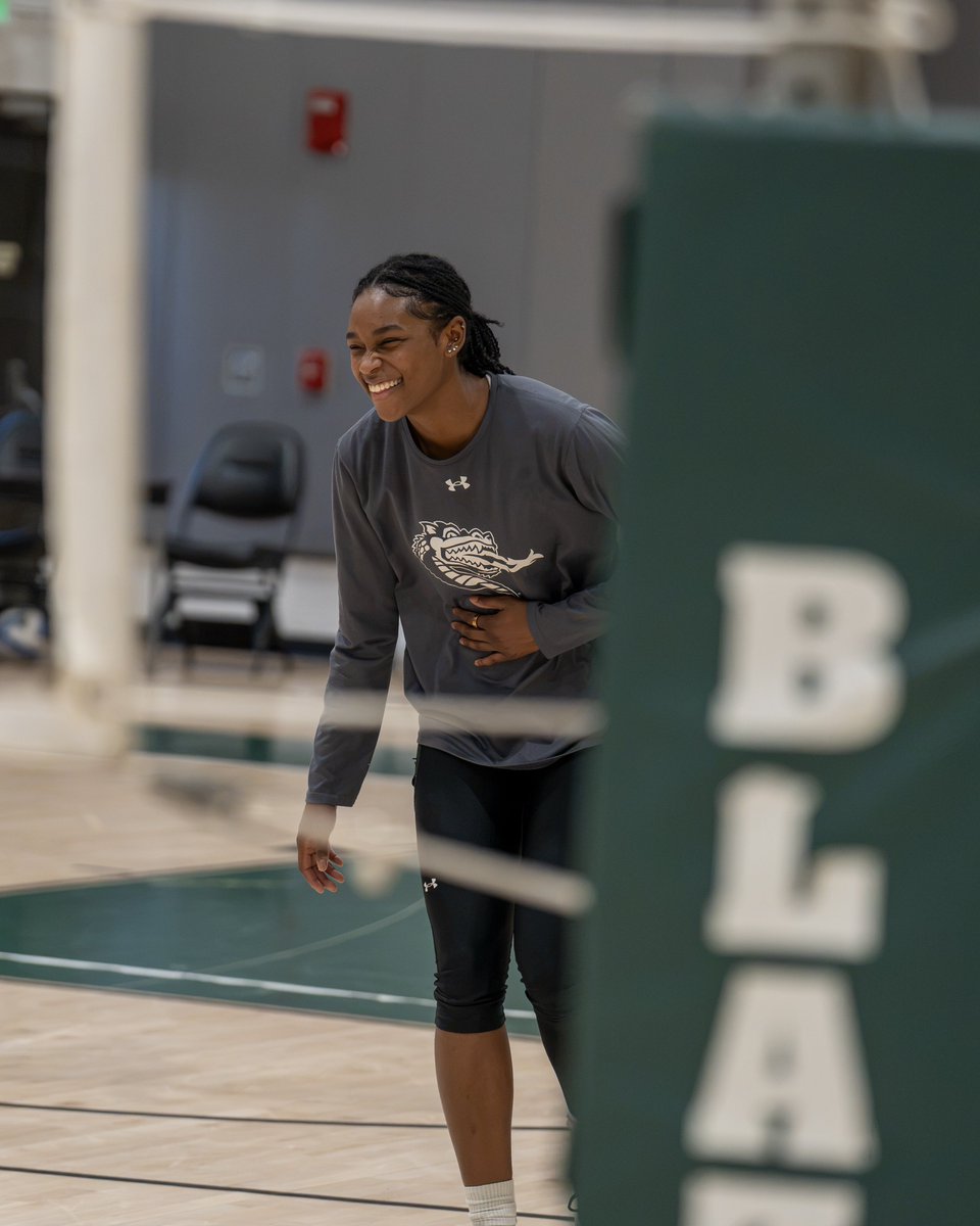 UAB_VB's tweet photo. Another day at the office 📈

#WinAsOne https://t.co/HhQ17bJBZg