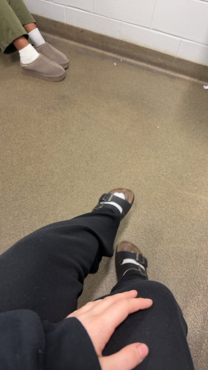 MMsgravestone's tweet photo. Bro spent his last day at public school skipping classes 😭✌️ https://t.co/9tdtD1oVIj