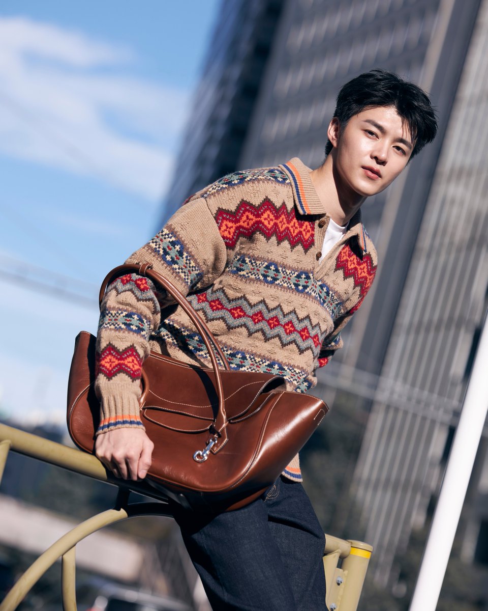 Entup2date's tweet photo. พาชม 2 ลุค Street Style ของ  มีน นิชคุณ ผ่านเสน่ห์หลากหลายมุมของกรุงโตเกียว ก่อนเข้าร่วมงาน Polo Fest โดยทั้งคู่ถ่ายทอดสไตล์ American Classic ผ่านไอเท็มจาก Polo Ralph Lauren 

#RalphLauren #PoloFest
#meennicha8 #PoloFestxMeen https://t.co/AgAC7i0NnD