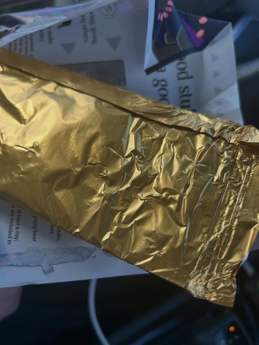 AlvinfeVentuIPR's tweet photo. Did I find the golden ticket? I love Willy Wonka and the Johnny Depp remake. Don’t worry, Mark, you’re the one for me. This Whole Foods chocolate was delectable. Do you like chocolate? https://t.co/4wJfQrIquo