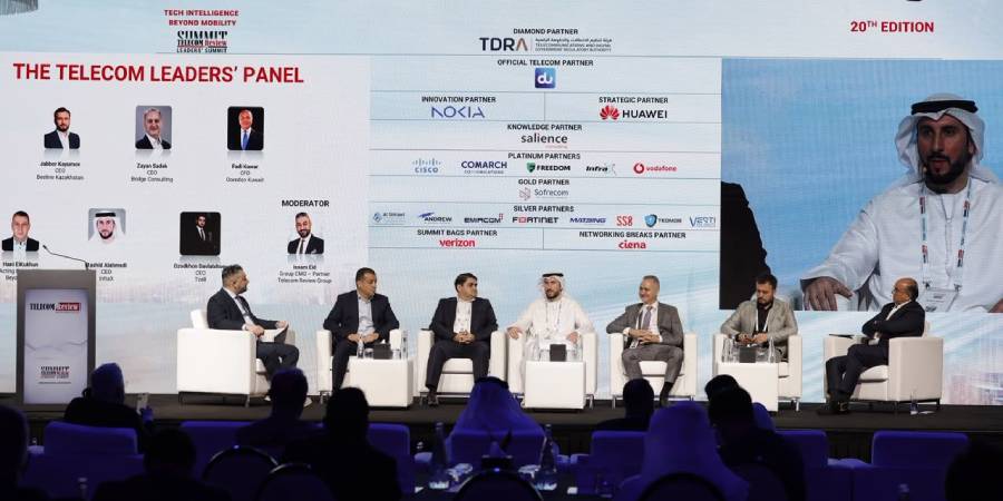 TelecomReviewME's tweet photo. .@_Beeline_kz, #BridgeConsulting, @OoredooKuwait, #BeyondOne, @DigitalDewa, @TcellTJ, and #TelecomReviewGroup discussed #digitalsovereignty, #AI-driven forecasting, #workforce readiness, and priorities for 2027.

Read more: https://t.co/HKNSTMI9Gm

#TRS2026 #TRSummit https://t.co/TC52o63p07