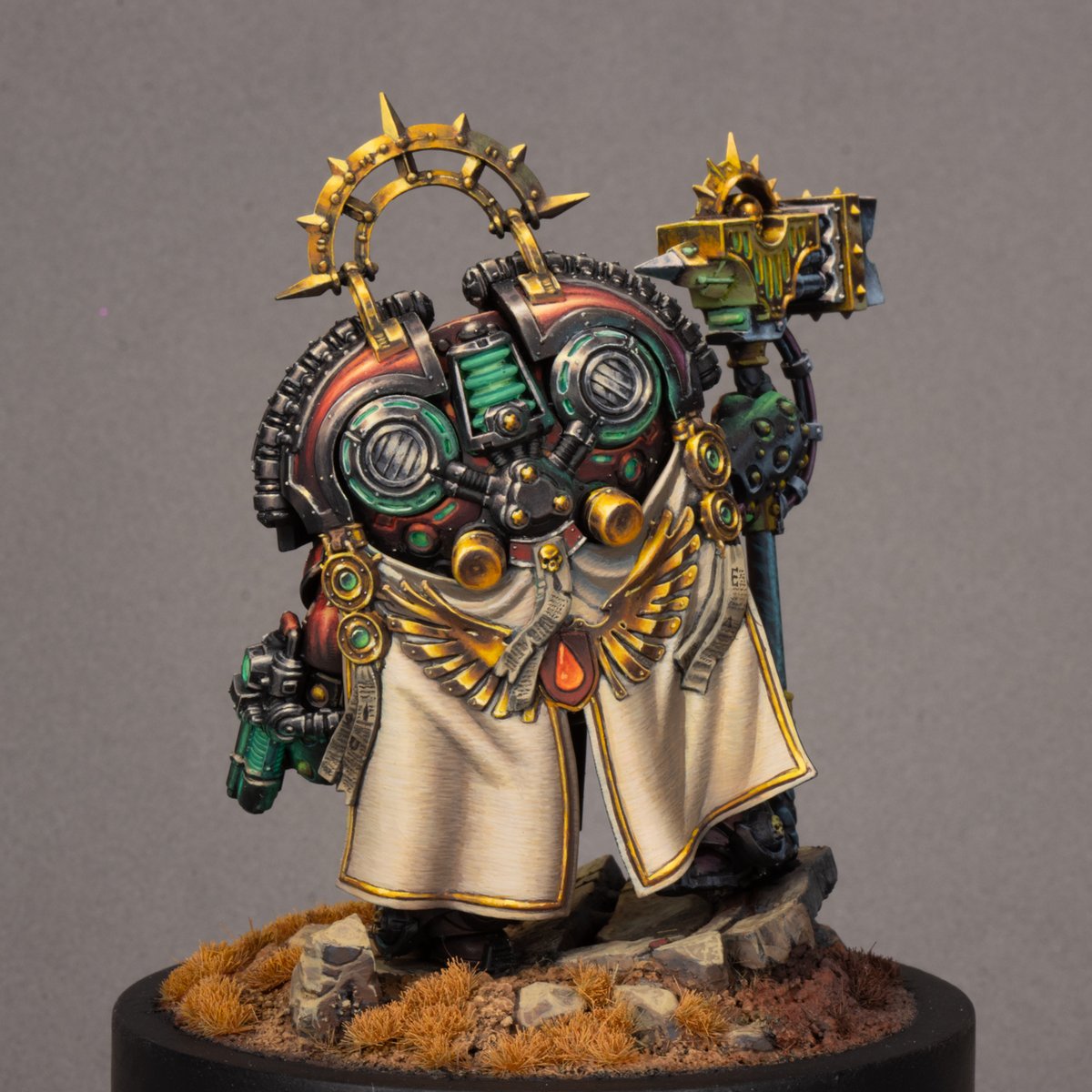 MiniaturesDen's tweet photo. Here's my first entry for this year's golden demon! It's actually a model I entered last year that I cleaned up quite a lot.
#roadtogoldendemon #spacemarines #paintingwarhammer #miniaturepainting #horusheresy https://t.co/S46G7hDA46
