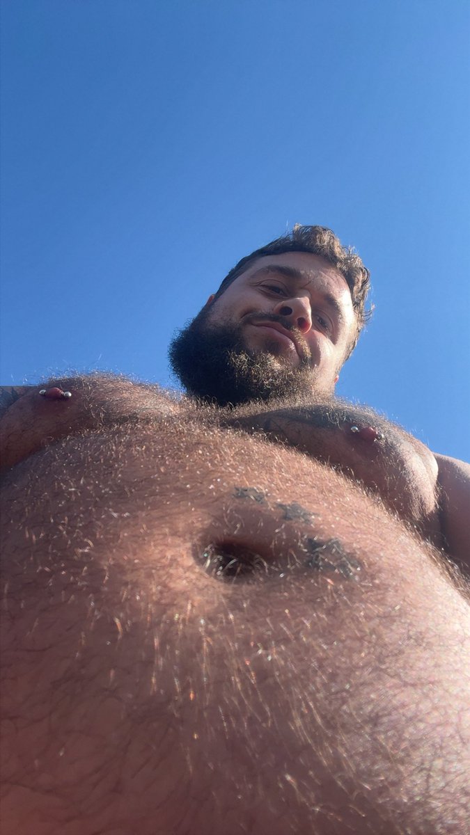 TwoBabas's tweet photo. A little less conversation and a little more touch my body 😈 https://t.co/BtDBtBntwg