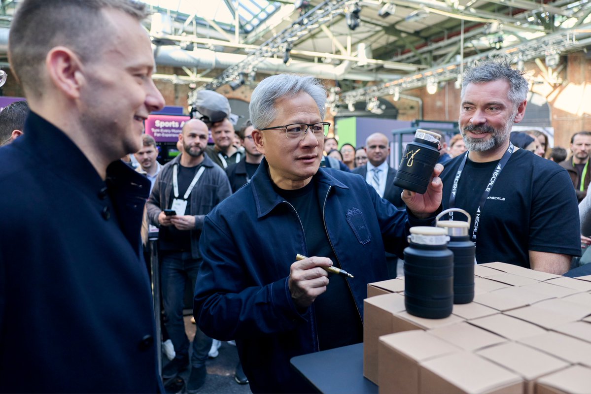 nscale's tweet photo. Highlights from yesterday at @NVIDIAGTC https://t.co/kEEvQHiARH