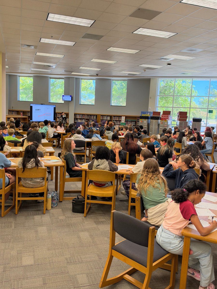 PorterRidgeMSNC's tweet photo. Our 6th Grade Science students experienced "The Dust Bowl," making tough 1930s decisions on whether to stay or move. Thanks to Ms. Marshall, Ms. Perkins, and Ms. Arias Mandujano for the immersive lesson! @aghoulihan @ucpsnc #UCPSIMLC https://t.co/WBCUmy4dHn