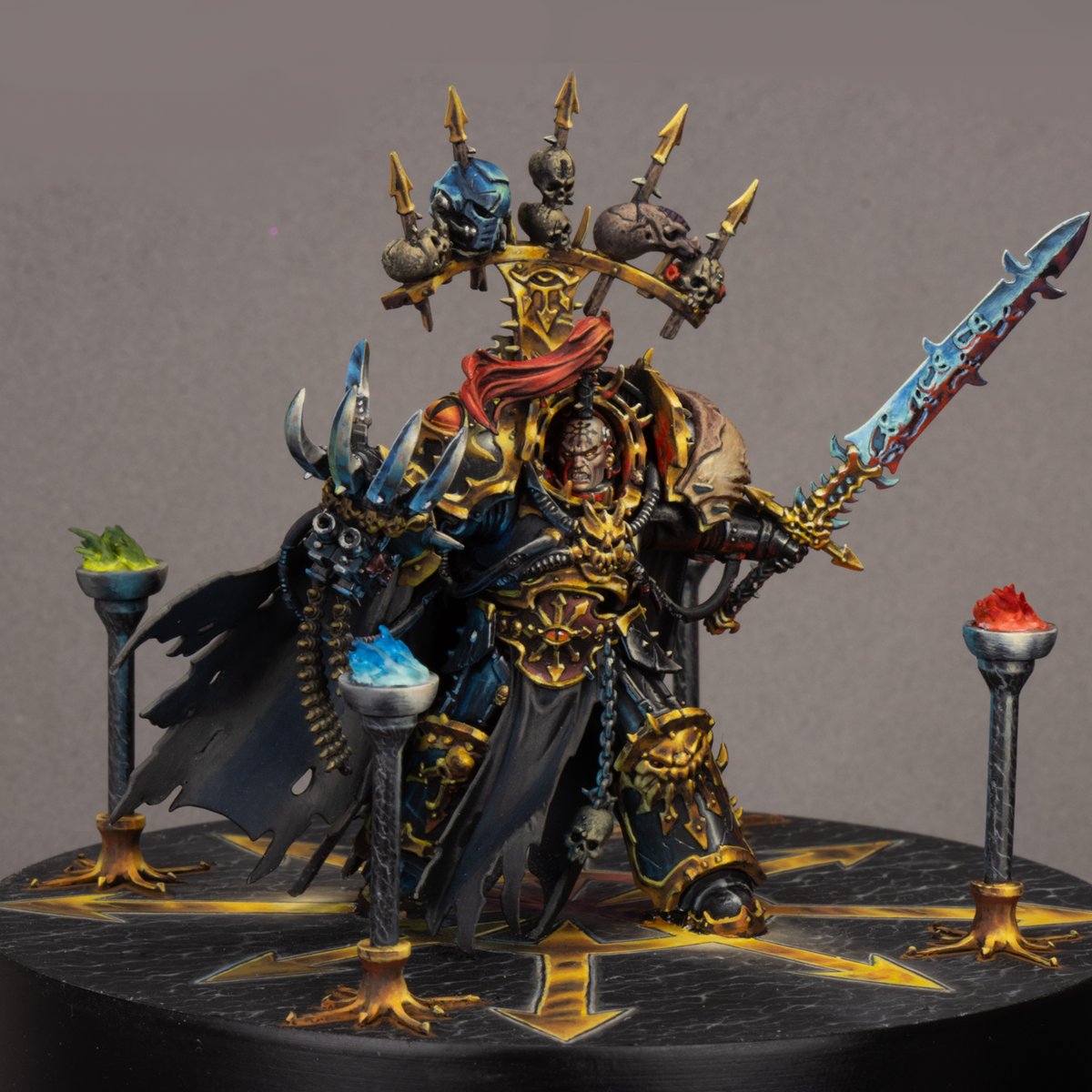 MiniaturesDen's tweet photo. My second entry! I enjoyed working on this one because it forced me to dip my toes into 3d sculpting, which is something that I now plan on doing a lot more of in the future

#roadtogoldendemon #spacemarines #paintingwarhammer #miniaturepainting #warhammer40k https://t.co/rqXGgKN9d5