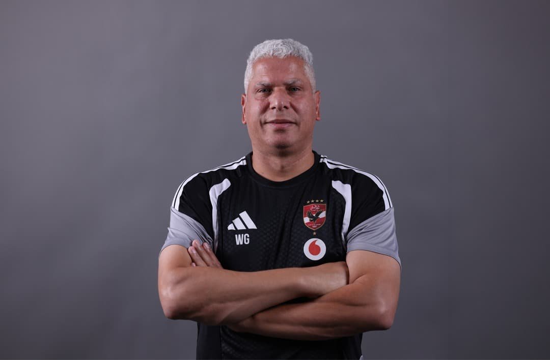 ojeksaikhoje's tweet photo. #Cairo: Mixed reactions have trailed yesterday's disappointing 3-3 home draw by #AlAhly.
Ahly laboured to share points with El Qanah (Suez Canal FC) as Achraf Dari last minute goal (90+3) saved Ahly from a home defeat.
Football Director, Wael Gomaa officially doubled the financial penalties imposed on the first-team players & warned them to sit up.
However, some fans believe its normal for a club to go through a period of loss of form.
The result leaves #YallaYaAhly in second place, sitting four points behind league leaders Pyramids FC.
#Egypt
@AlAhlyEnglish