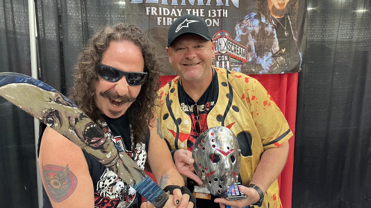 CardiacDrop's tweet photo. Feeling Friday all the time... It was such a pleasure to meet and hang out with Ari Lehman (Jason 1) … Featured also is my Marvel Slasher v. Slasher signed by Legendary stuntman and actor Kane Hodder (Jason 7,8,9,X) and the original Boogeyman Nick Castle (Shape/Michael Myers) … #FrightFest 💫