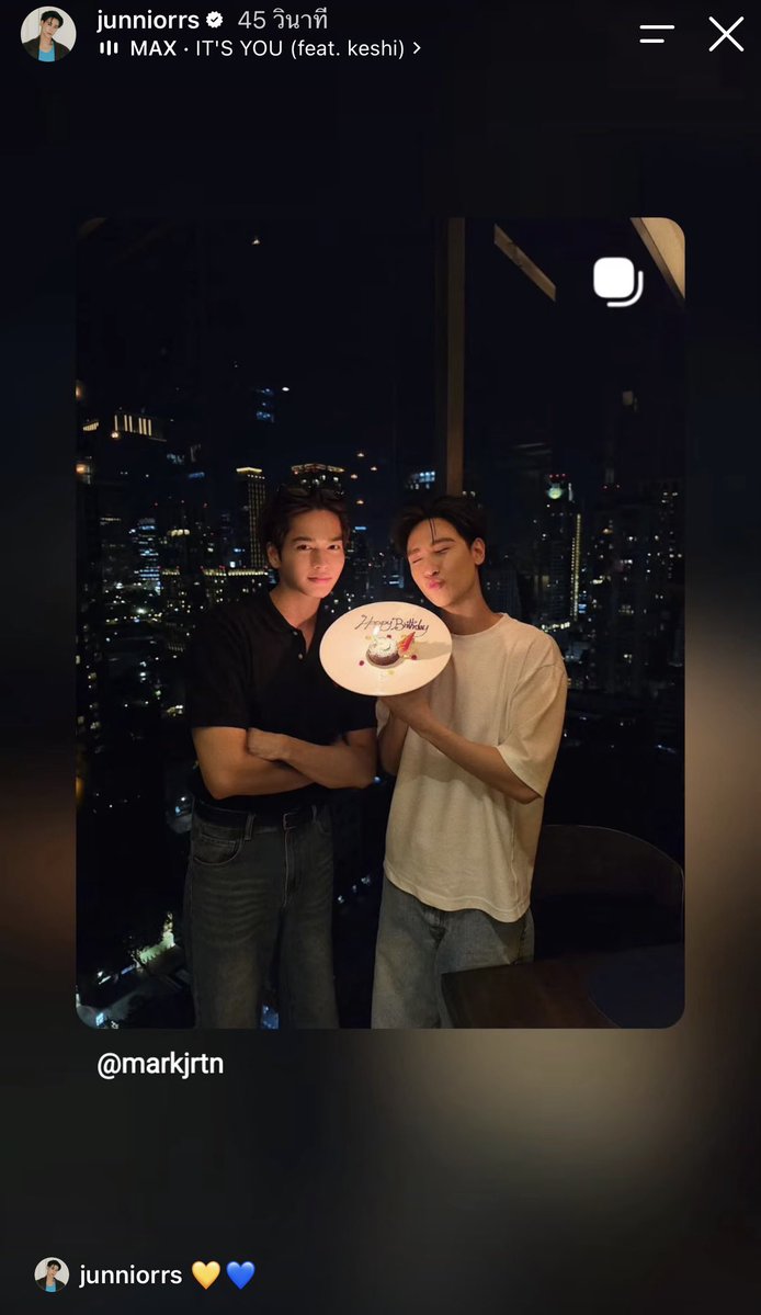 toon_lightone's tweet photo. คันหัวว่ะะะะ ถ้าใครบอกจูมาร์คไม่ใช่แฟนกันนี่ไม่เชื่อนะ แฟนเท่านั้นนนนน😭 https://t.co/d7rSGAtT7o