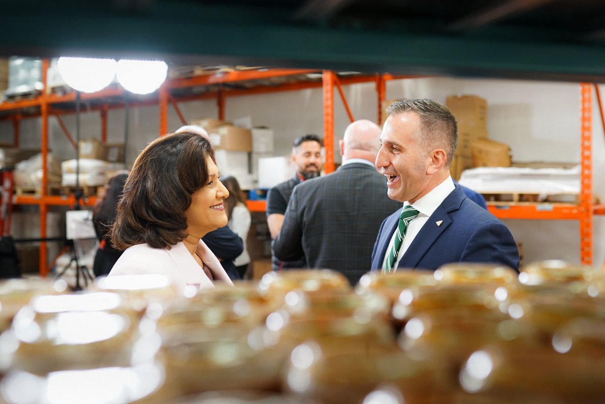 TrevorJonesCKL's tweet photo. Ontario is continuing to lead the country in lowering costs for businesses!

At @memafoods today with Ministers @ninatangri and @KingaSurmaMPP, where we highlighted the @WSIB’s latest premium rate reduction, saving employers $160 million next year and helping them keep workers on the job as they face the impact of U.S. tariffs.

These savings complement our government's $150M Ontario Together Trade Fund and $1B Protect Ontario Financing Program, giving businesses more tools to weather economic uncertainty.