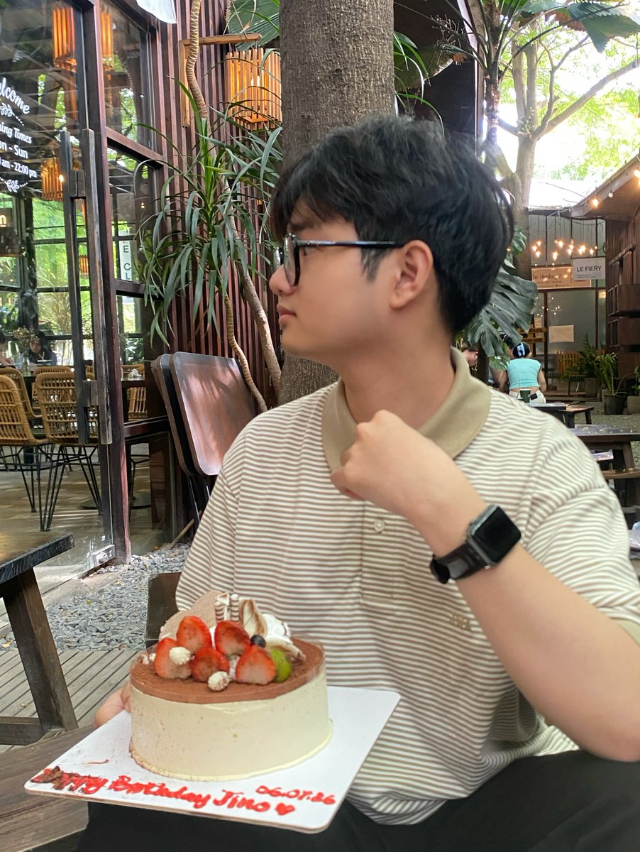 radamix's tweet photo. 22岁生日快乐！愿新的一岁，平安顺遂，心想事成。 https://t.co/TfW9HOP83E