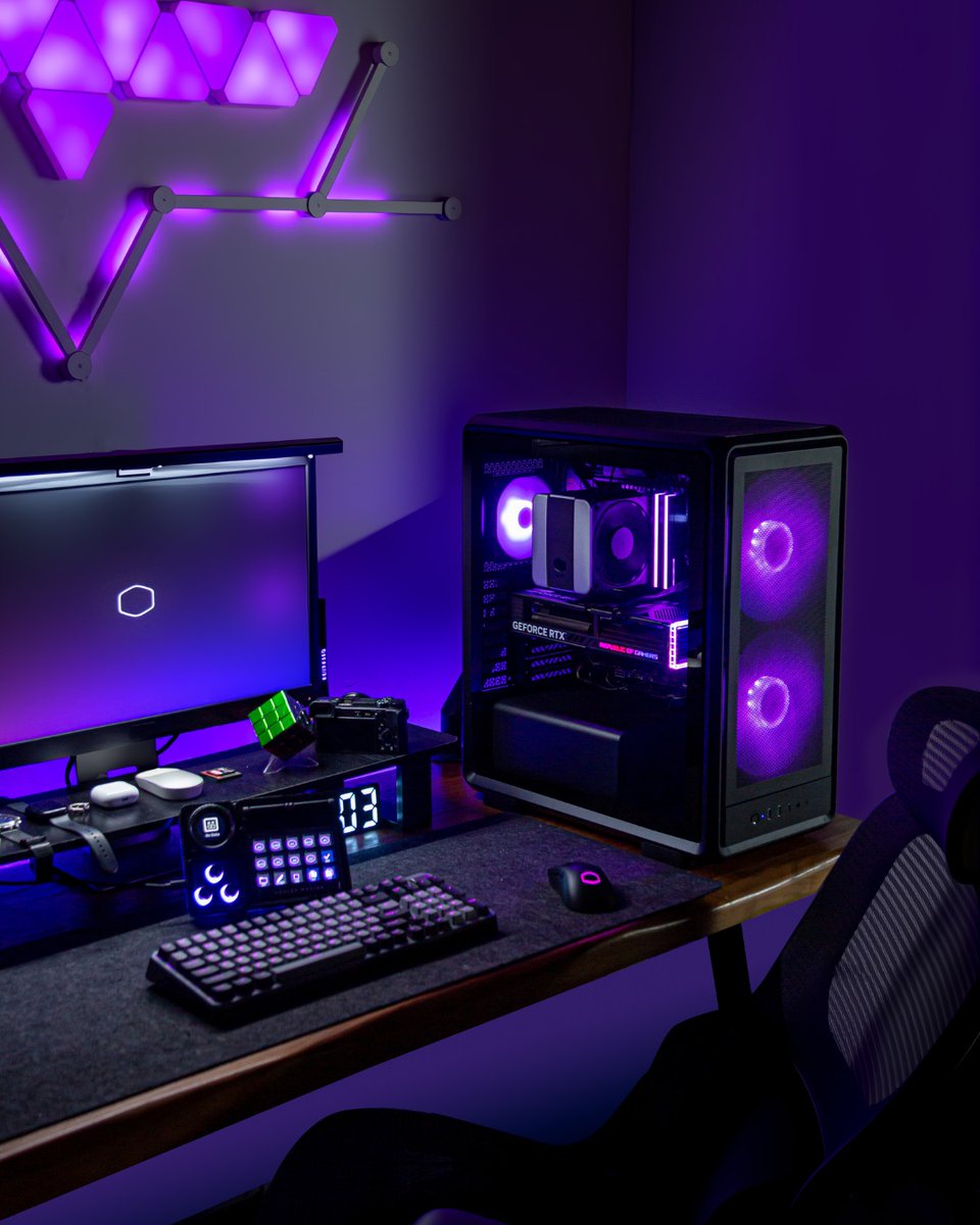 CoolerMaster's tweet photo. Air cooling can be part of the build, not just something inside it.

V4 Alpha 3DHP sitting right at the center of this setup.

Get the Q300L V3 and V4 Alpha bundle: https://t.co/fzXrvv4NCa

#CoolerMaster #V4Alpha #3DHP https://t.co/L00qhO09ae