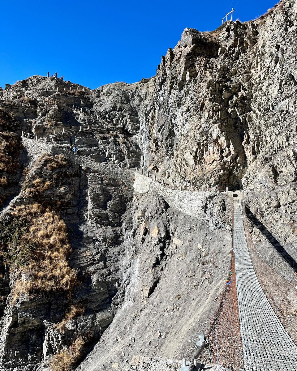 vitoria09cp's tweet photo. Tour des Annapurnas - Partie 3

Traversée de la vallée du magnifique lac Tilicho, perché à 4 900 m d’altitude. https://t.co/R68IbgJry6