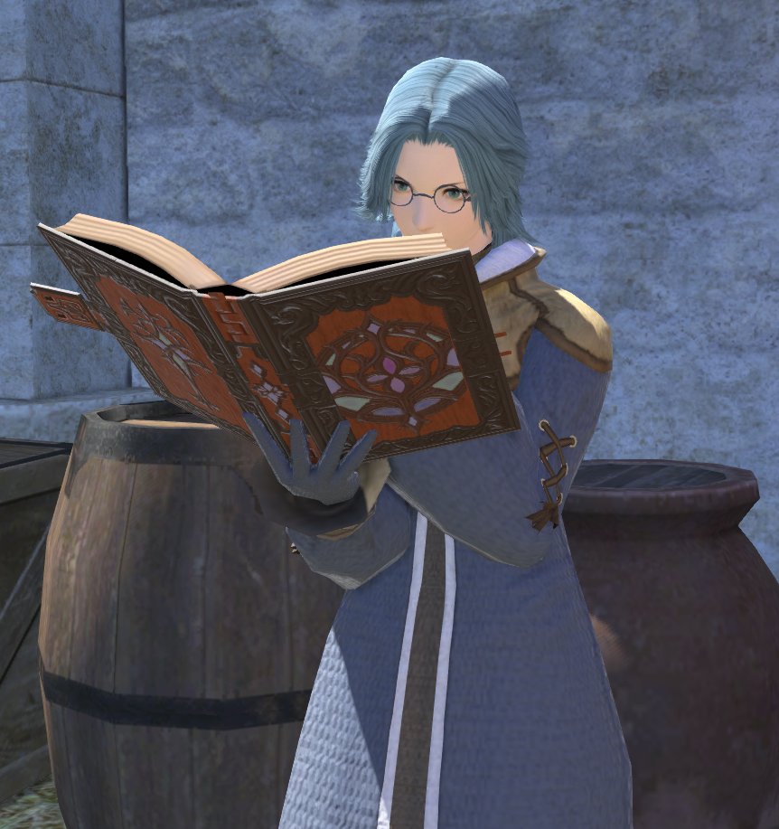 Woadlander's tweet photo. I've only made 2 major changes since I made her, both fixes, around ShB time; I fixed her hair and eye colours to a more proper Blue, and then I fixed her height!  

I always meant for her to be 5'7, but for 2 years I didn't realise I'd set it wrong on the slider 😅 https://t.co/gPBaFCw6Jw