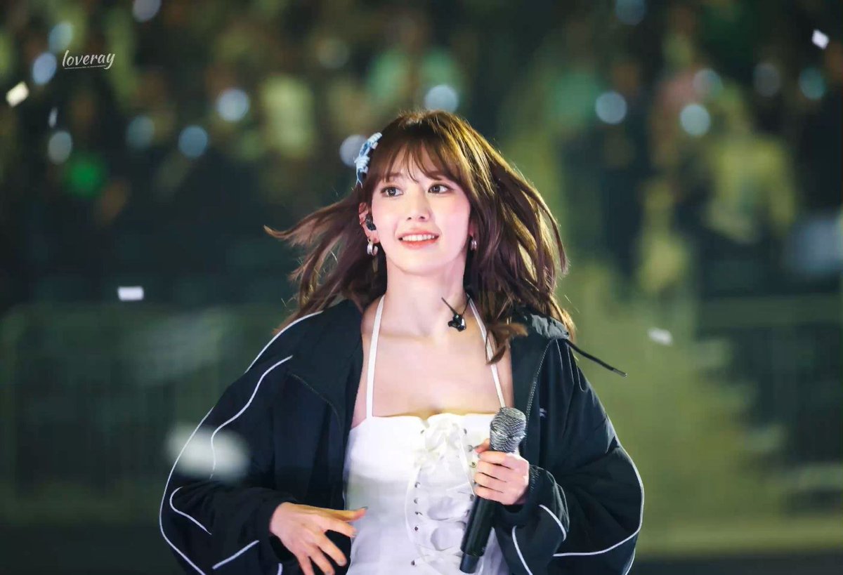 kkura_sensei's tweet photo. Happy 15th Anniversary to our brightest star🌸 15 years ago, you made the decision to step onto the stage and you haven't stopped shining since. Thank you so much for choosing to be an idol and for sharing your life with us. https://t.co/aqJDYgmGrg