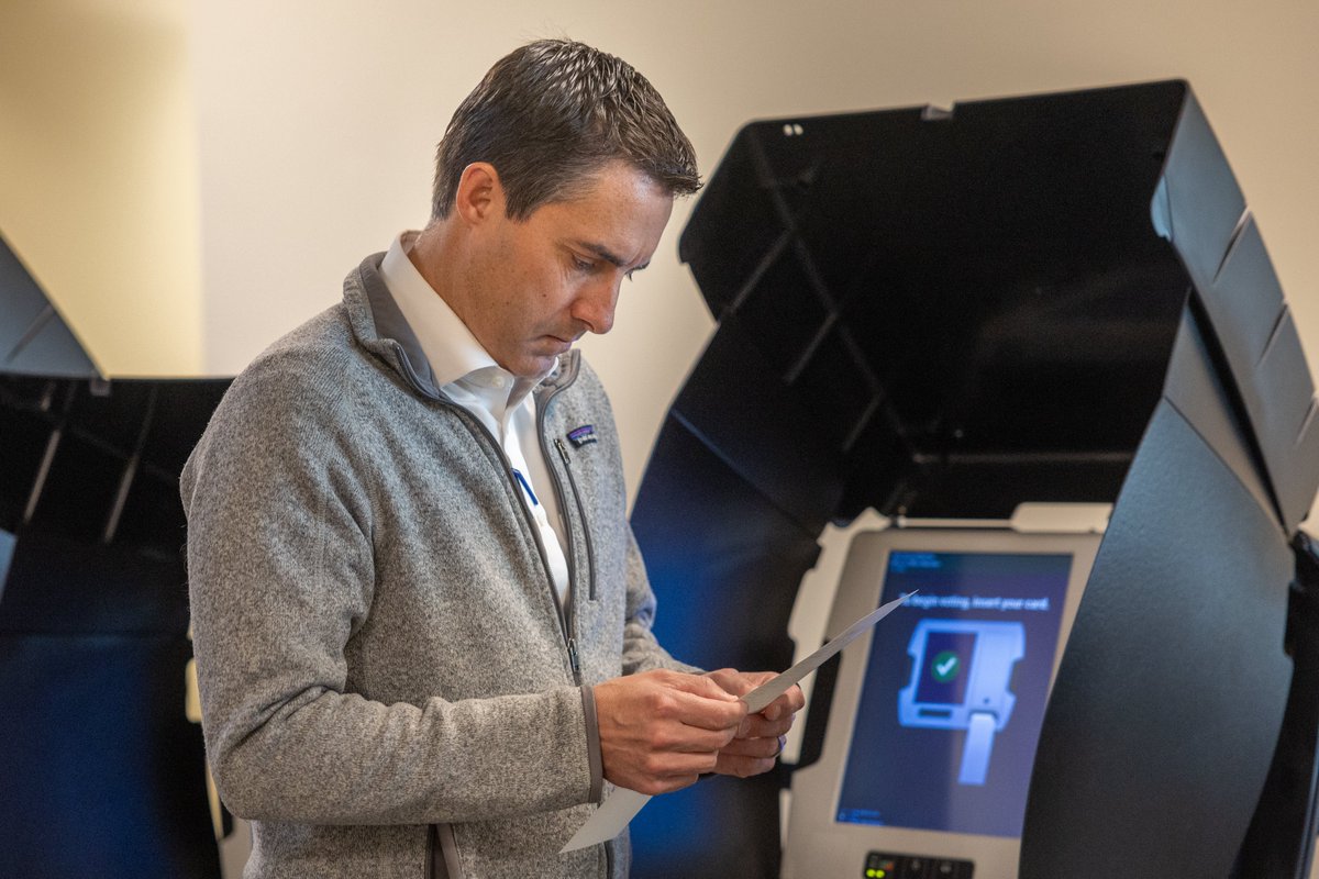 FrankLaRose's tweet photo. In Ohio, every vote is on paper, and every voter has the opportunity to verify their selections before casting their ballot.

Take a few extra seconds to make sure your paper ballot reflects exactly how you intended to vote. That same paper ballot is then used in Ohio’s post-election audits, which check the election night tally against a hand count audit to verify accurate results.