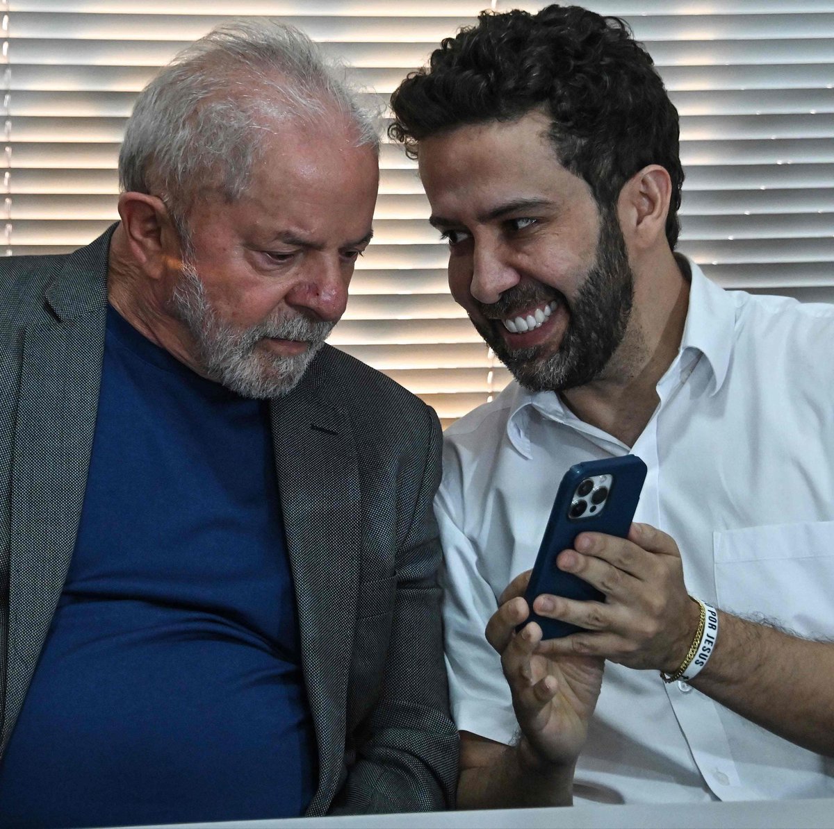 GTNewsOFICIAL's tweet photo. 🚨URGENTE - Janones é acusado de ameaçar ex-companheira com divulgação de foto íntima https://t.co/RCrS5Z0dZt
