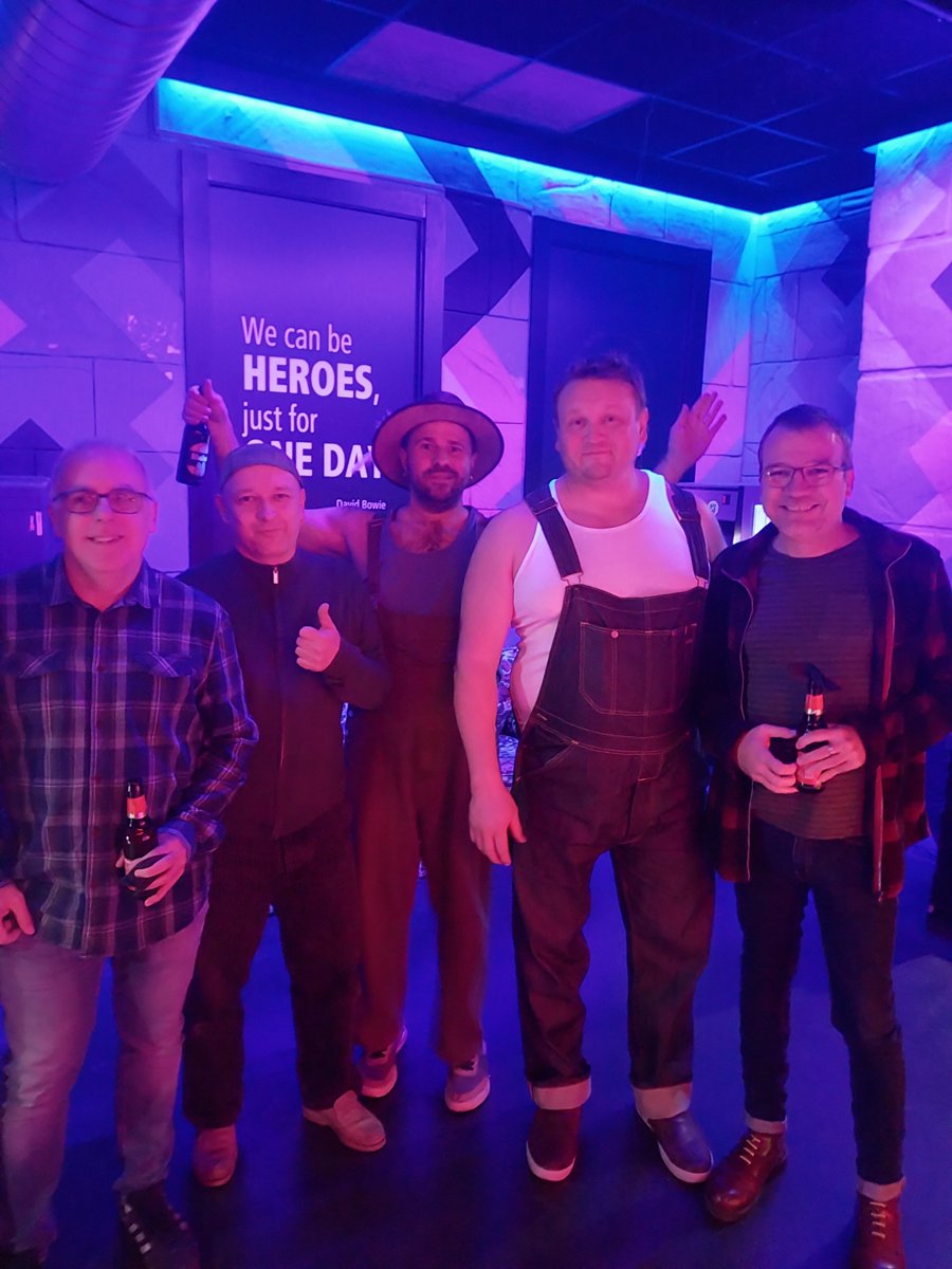JohnnyBeCode's tweet photo. Muy grandes!! https://t.co/fAIwiC9jPD