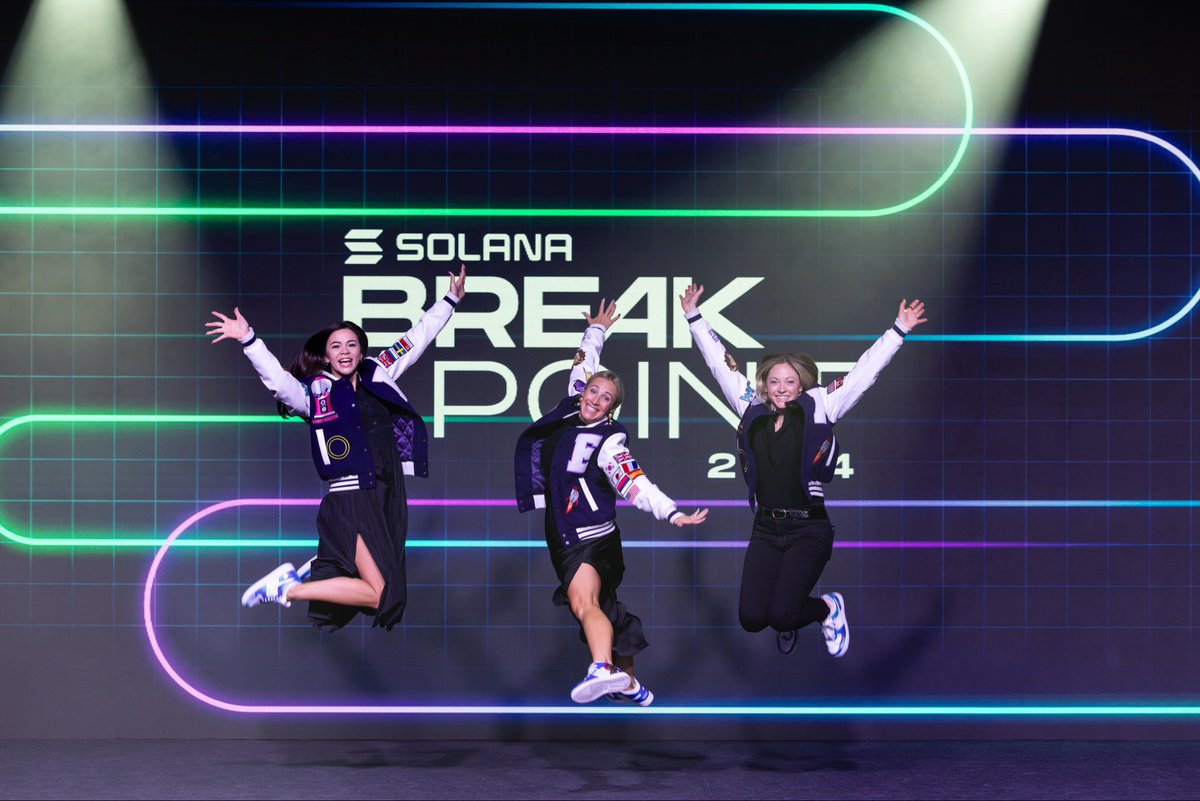 platis_e's tweet photo. 💜BREAKPOINT💜 https://t.co/TBCMtFX93l