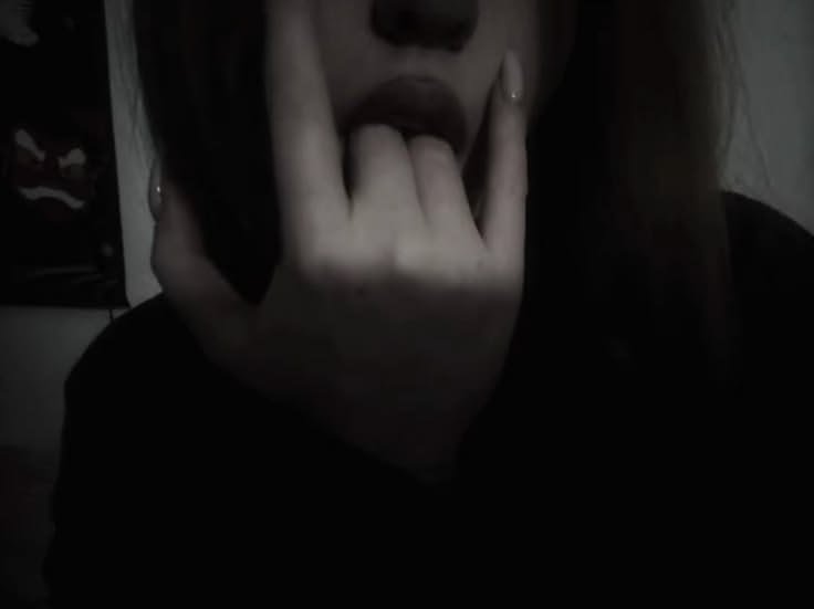VaampsDA's tweet photo. #dark #victorian #vampire #romance #love #cute https://t.co/NY1uDLPRHl