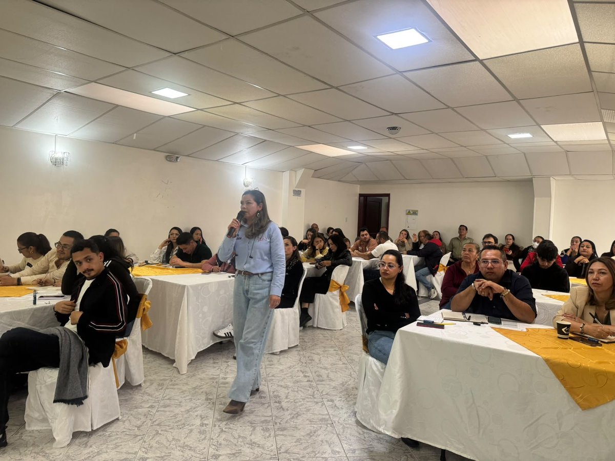 csc_corsocun's tweet photo. 💙 Una gestión transparente se construye con conocimiento y compromiso.
Por eso, en la CSC compartimos herramientas esenciales de control interno con nuestros funcionarios públicos y contratistas, sobre la base de una cultura de mejora continua. 📊
#SomosCSC @ControlIntCund https://t.co/26JwJSTa0Z