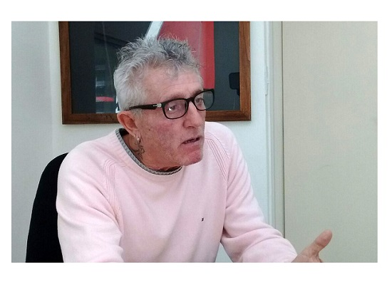 Calvi31's tweet photo. Daniel Giraudo, integrante Comisión Fiscalizadora, en @Estadio_3 antes de la Asamblea:
🗣️"La deuda es DESESPERANTE"
🗣️"La resolución que tomamos con Miguel Mari es de abstenernos de opinar porque todo el material nos llegó solamente hace un día y medio atrás. Eso no corresponde"
🗣️"Según Guillermo Azum (Auditor) la gestión de Astore no tuvo balances desde el 2021 hasta el 2025. Solo papeles dibujados"
🗣️"Es un paso importante que se le inicie un sumario a las 3 frimas de la anterior CD"